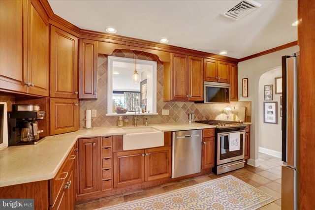 115 HAYWARD HTS, Glen Rock, PA 17327