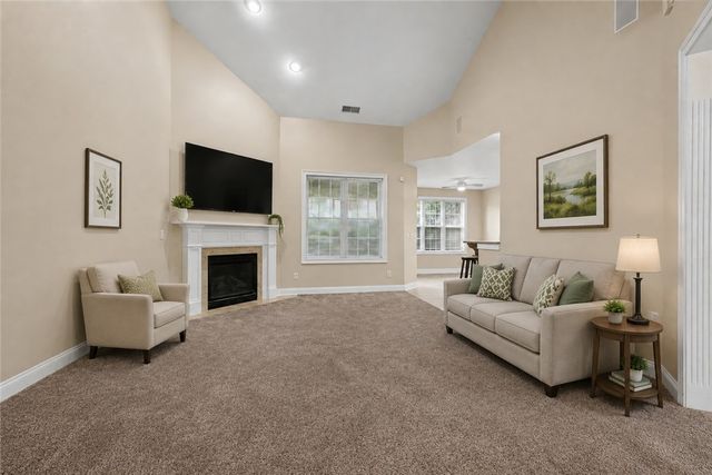 435 Springs Boulevard, Springboro, OH 45066