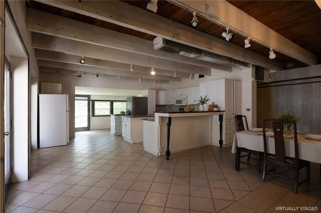 2245 Panstone Drive SW, Marietta, GA 30060