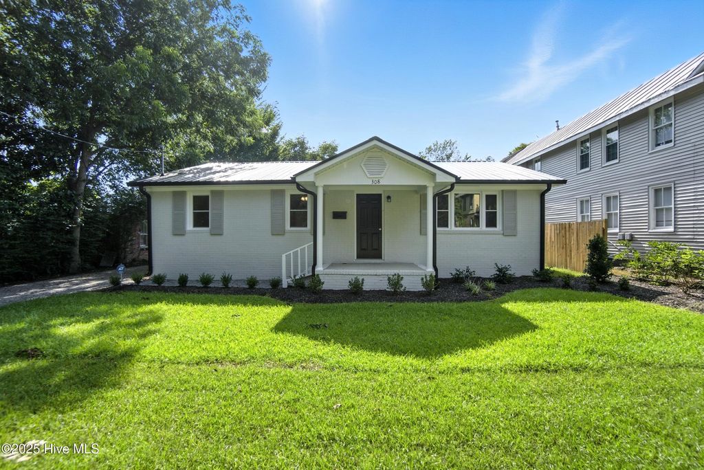 308 N Granville Street, Edenton, NC 27932