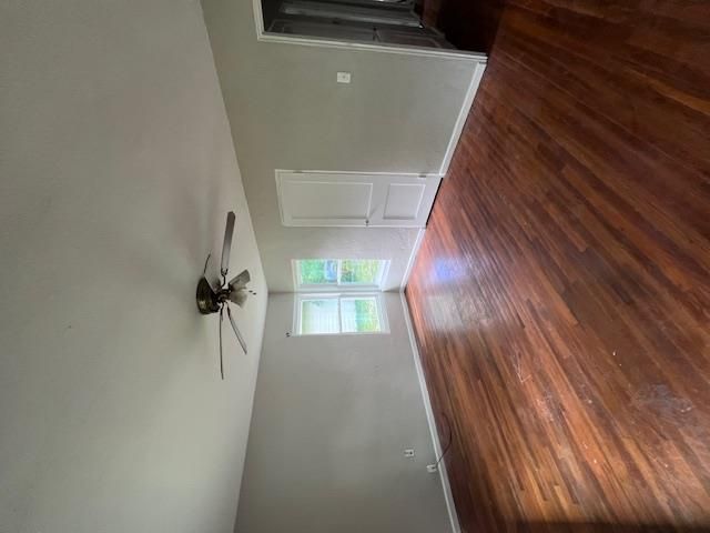 1054 Sycamore ST, San Marcos, TX 78666
