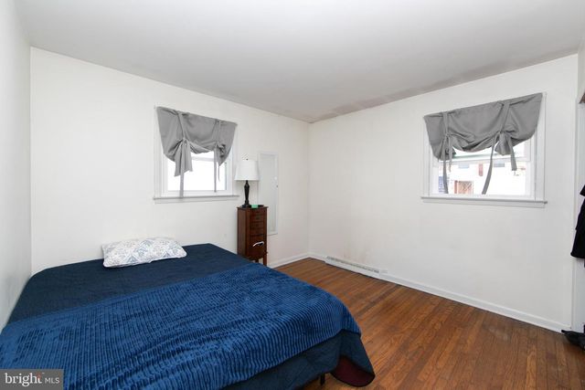 126 E MILITARY DR, National Park, NJ 08063
