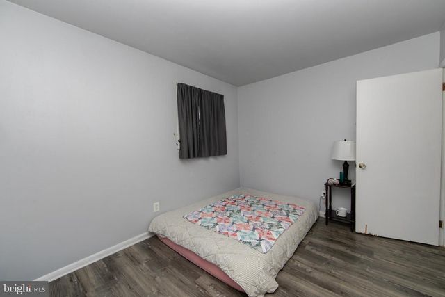 126 E MILITARY DR, National Park, NJ 08063