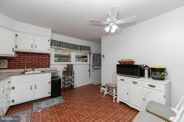 126 E MILITARY DR, National Park, NJ 08063