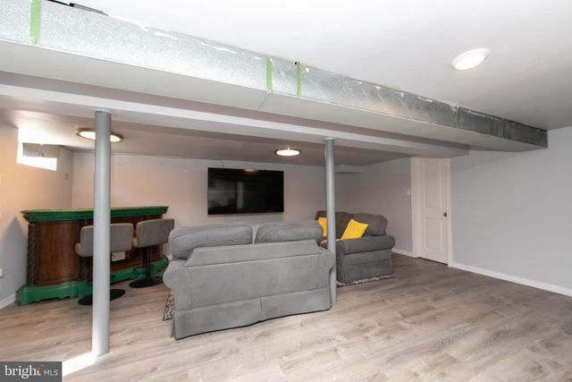 126 E MILITARY DR, National Park, NJ 08063