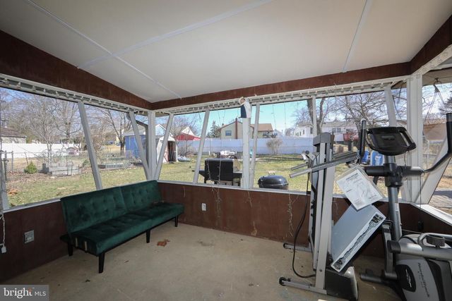 126 E MILITARY DR, National Park, NJ 08063