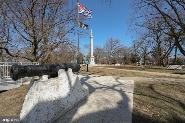 126 E MILITARY DR, National Park, NJ 08063