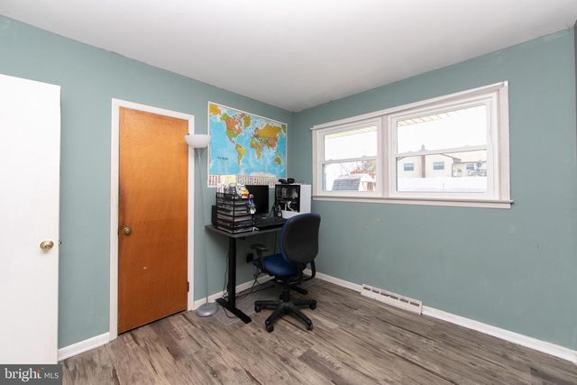 126 E MILITARY DR, National Park, NJ 08063