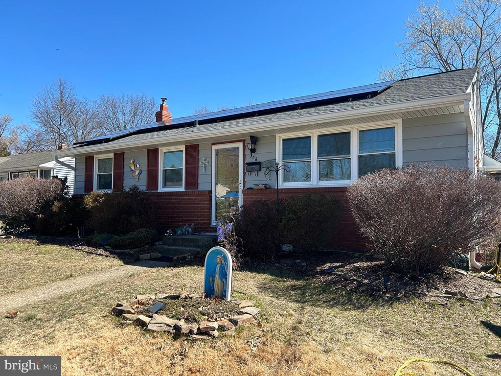 126 E MILITARY DR, National Park, NJ 08063