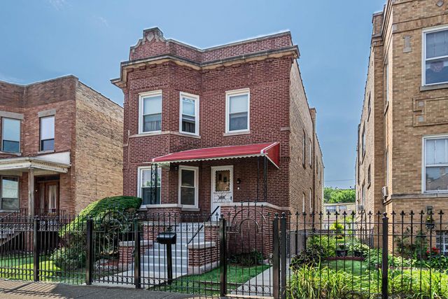 2520 N Kildare Avenue, Chicago, IL 60639