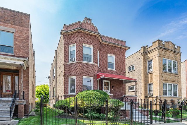 2520 N Kildare Avenue, Chicago, IL 60639