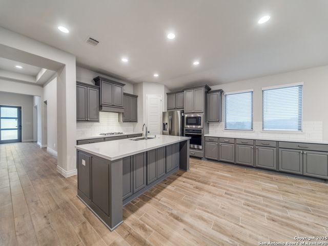 141 Mescalero, Boerne, TX 78006