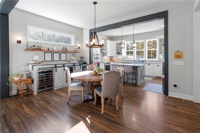 6435 Looper Lake Drive, Flowery Branch, GA 30542
