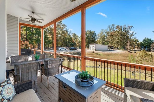 6435 Looper Lake Drive, Flowery Branch, GA 30542