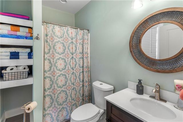 6435 Looper Lake Drive, Flowery Branch, GA 30542