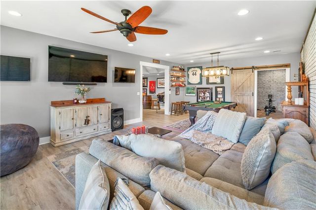 6435 Looper Lake Drive, Flowery Branch, GA 30542