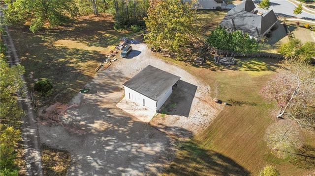 6435 Looper Lake Drive, Flowery Branch, GA 30542