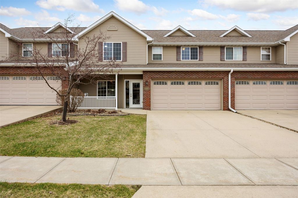 1497 Burr Drive, North Liberty, IA 52317