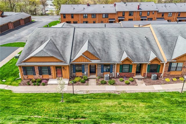 27 Huxley Way, Perinton, NY 14450