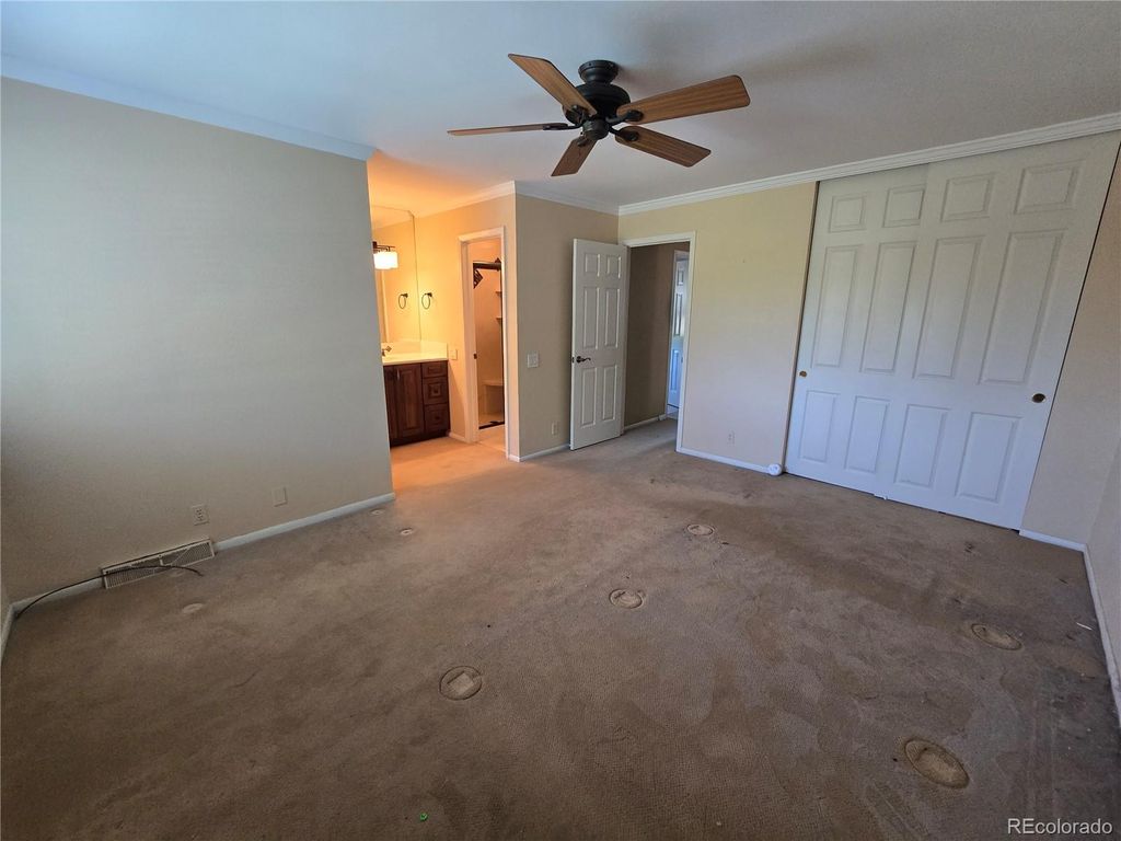 Image 10 of property listing at 7497 E Nichols Place, Centennial, CO 80112