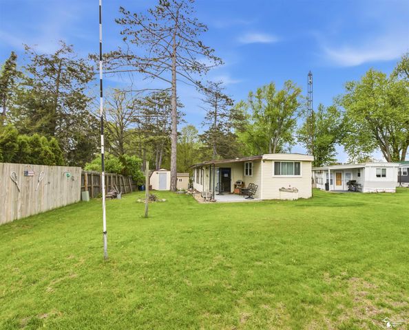 12337 Laird Road, Cambridge Twp, MI 49230