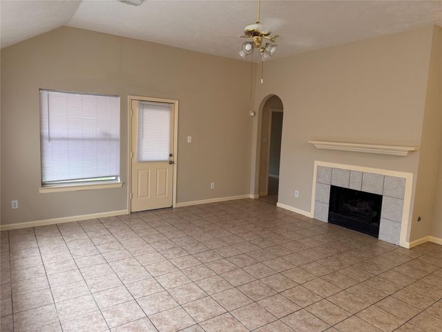 2872 Shallow Brook Lane, Dickinson, TX 77539