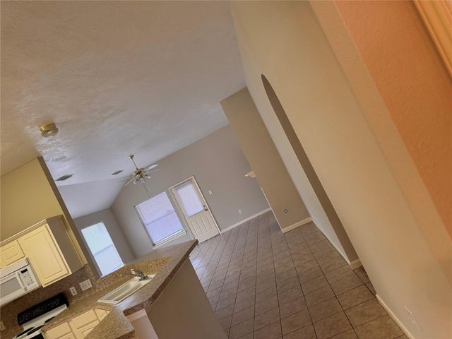2872 Shallow Brook Lane, Dickinson, TX 77539