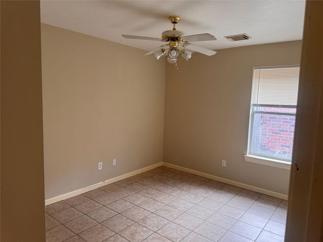 2872 Shallow Brook Lane, Dickinson, TX 77539