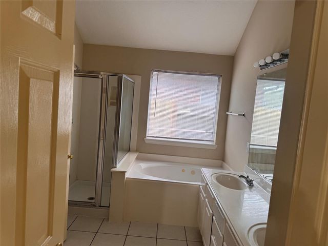 2872 Shallow Brook Lane, Dickinson, TX 77539