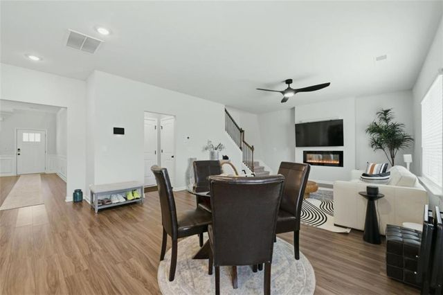 784 Lakehaven Lane, Loganville, GA 30052