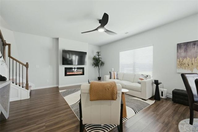 784 Lakehaven Lane, Loganville, GA 30052
