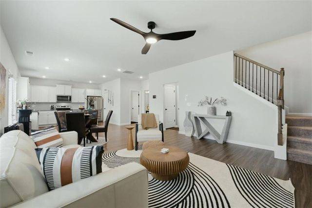 784 Lakehaven Lane, Loganville, GA 30052