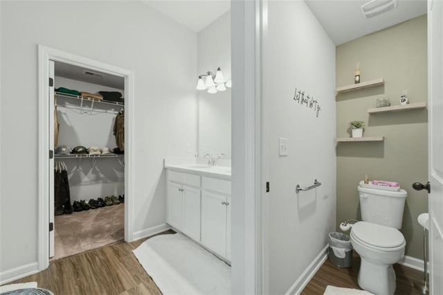 784 Lakehaven Lane, Loganville, GA 30052