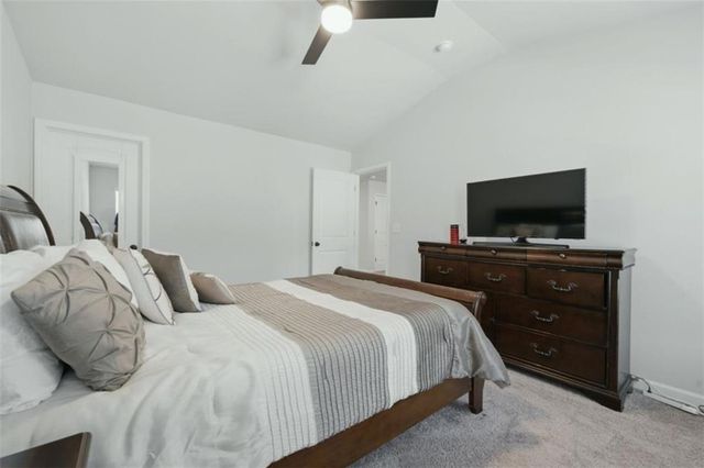 784 Lakehaven Lane, Loganville, GA 30052