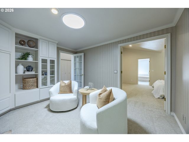 410 SPYGLASS Dr, Eugene, OR 97401