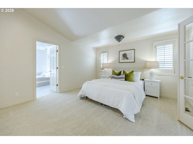 410 SPYGLASS Dr, Eugene, OR 97401