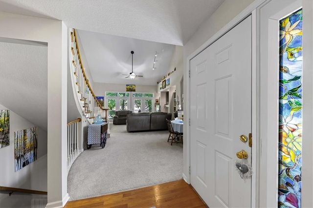 2501 W 137th Place, Leawood, KS 66224