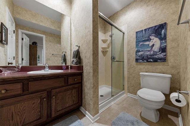 2501 W 137th Place, Leawood, KS 66224