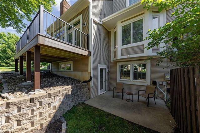 2501 W 137th Place, Leawood, KS 66224