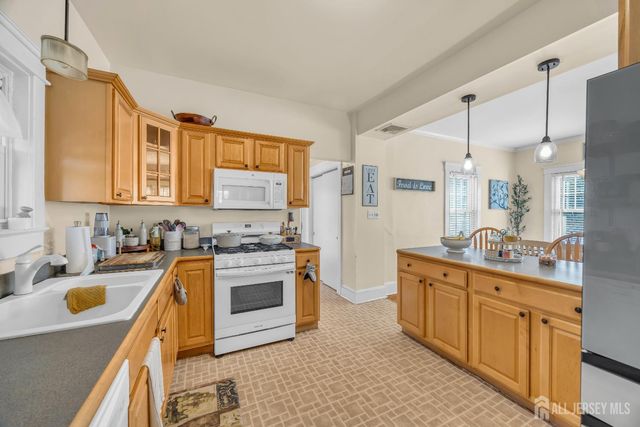5 Fairview Avenue, South River, NJ 08882