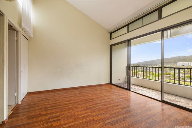 500 Lunalilo Home Road 28J, Honolulu, HI 96825