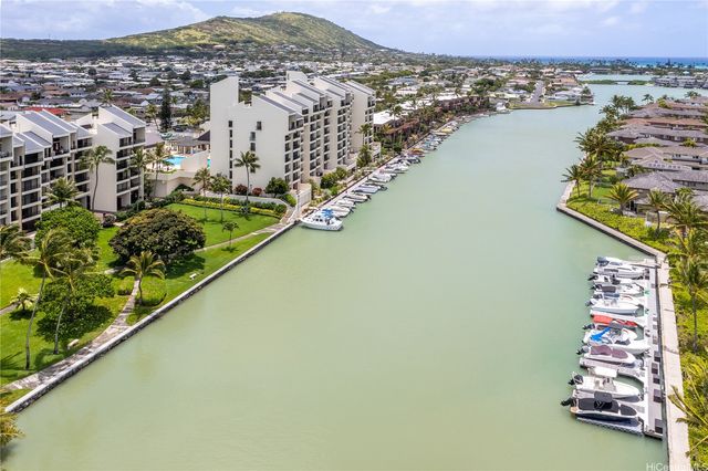 500 Lunalilo Home Road 28J, Honolulu, HI 96825