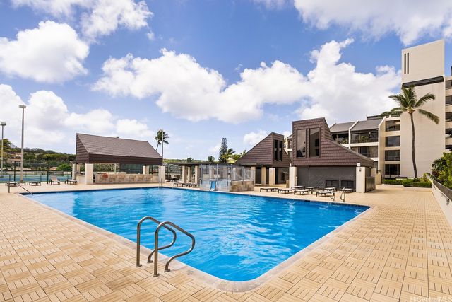 500 Lunalilo Home Road 28J, Honolulu, HI 96825