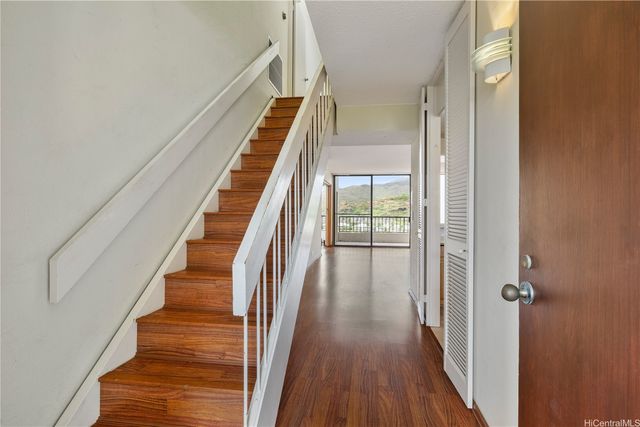 500 Lunalilo Home Road 28J, Honolulu, HI 96825