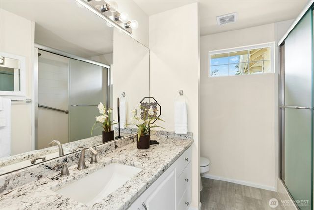 25211 SE 43rd Way, Sammamish, WA 98029