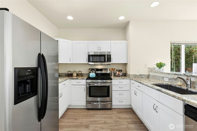 25211 SE 43rd Way, Sammamish, WA 98029