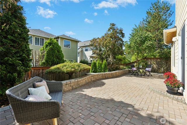 25211 SE 43rd Way, Sammamish, WA 98029