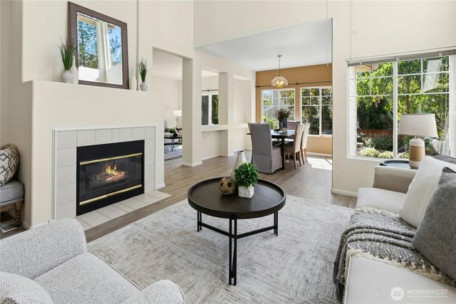 25211 SE 43rd Way, Sammamish, WA 98029