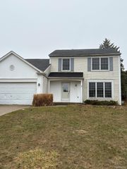 172 Parsons Lane, Rochester Hills, MI 48307