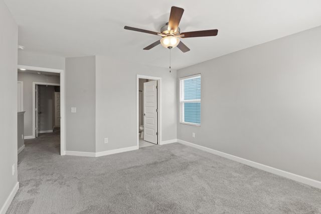 242 Mansfield Dr, Gallatin, TN 37066